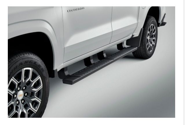 $150 OBO Side Steps 2023 + Chevy Colorado / GMC Canyon