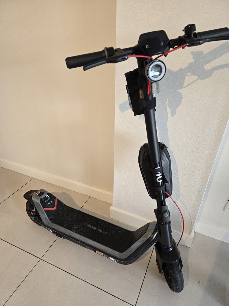 SCOOTER NIU KQI3 MAX