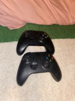 Controllers Work Don’t Have Back Peice For Battery $20