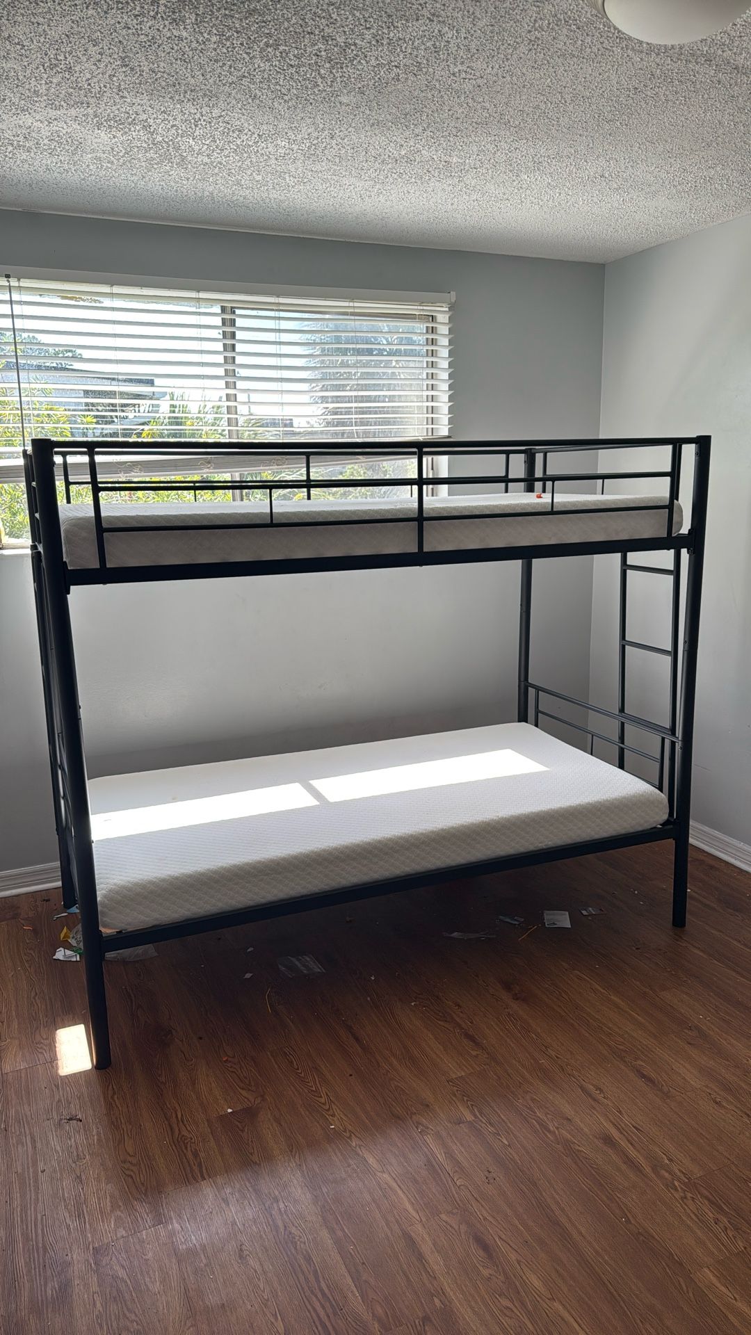 Bunk bed