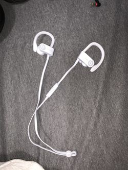 Powerbeats 3