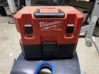 Milwaukee Vacuum.