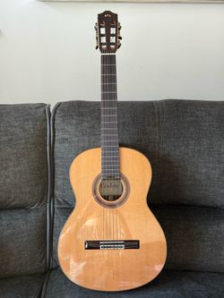 Cordoba C7