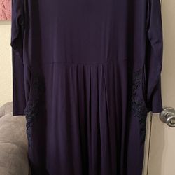 Plus size Womens flowy dress with pockets size 16 pre-owned 