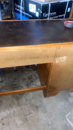 LEXINGTON DESK