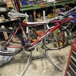 Adjustable Bike Stand