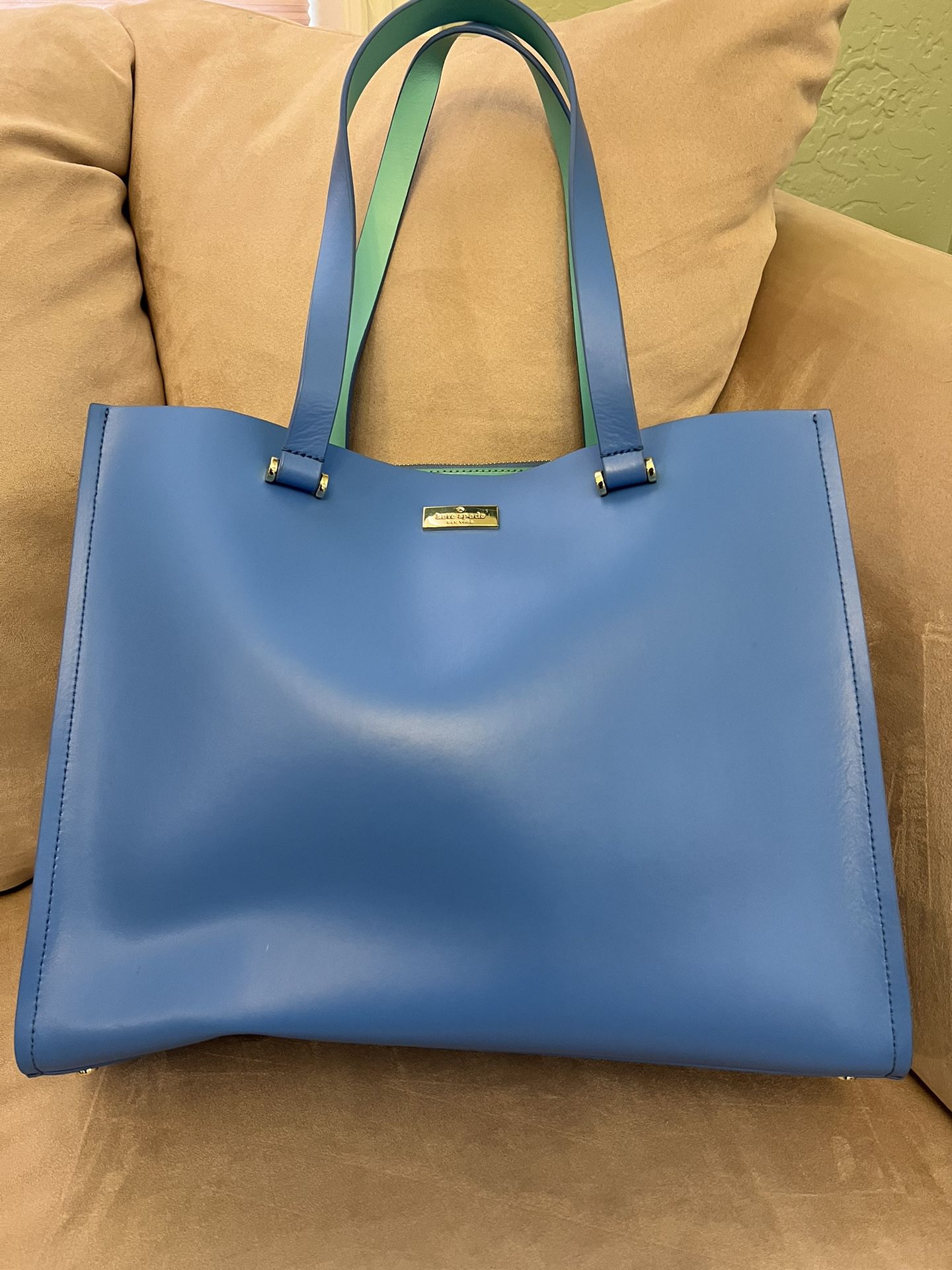Kate Spade Periwinkle And Aqua Tote for Sale in Prescott Valley, AZ -  OfferUp