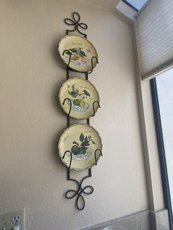 Collector Plates Decor