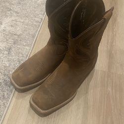 Ariat Boots 8.5