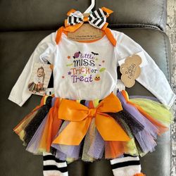 New Baby Girl 4 Piece Outfit Set For Halloween. Size 6 Months. Brand New! Retails $40.