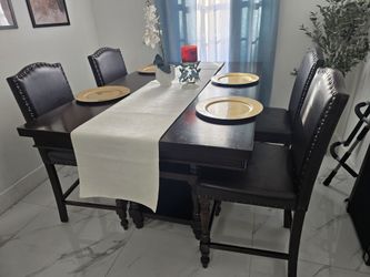 Dining table with 6 chairs