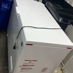 Whirlpool Deep Freezer New