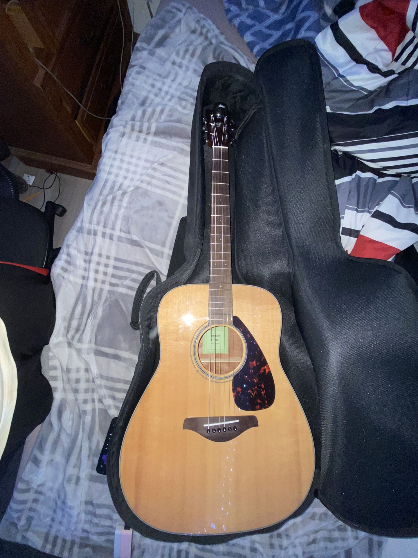 Yamaha Guitar