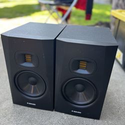 Adam Audio T7V 7-inch Powered Studio Monitor Pair