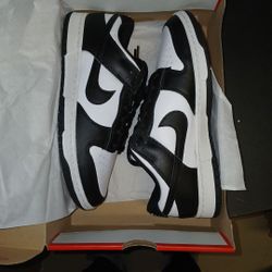 10 MENS NIKE DUNK LOW RETRO $95