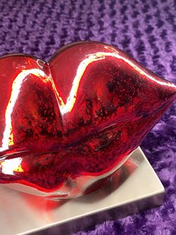Limited Edition Lips Sculpture
