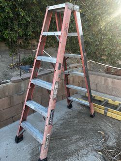 6 FT A FRAME FIBERGLASS LADDER