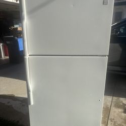 Kenmore White Fridge 