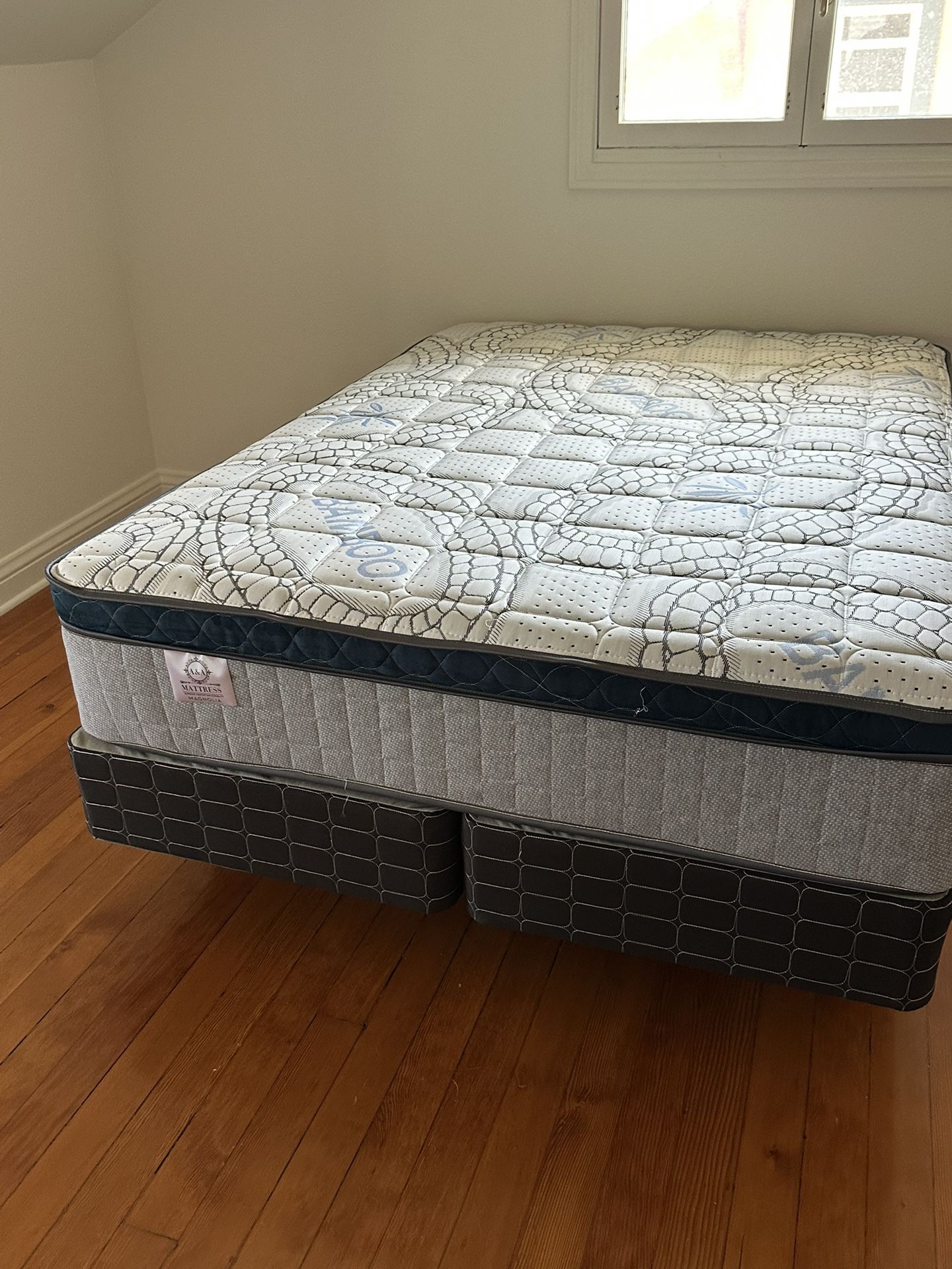 Full Size Mattress Pillow Top 12” Thick. All Sizes Available. Same Day Delivery. Brand New Mattresses