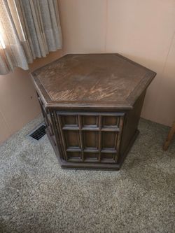 Hexagonal commode end table