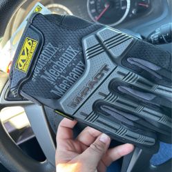 Men’s Gloves 