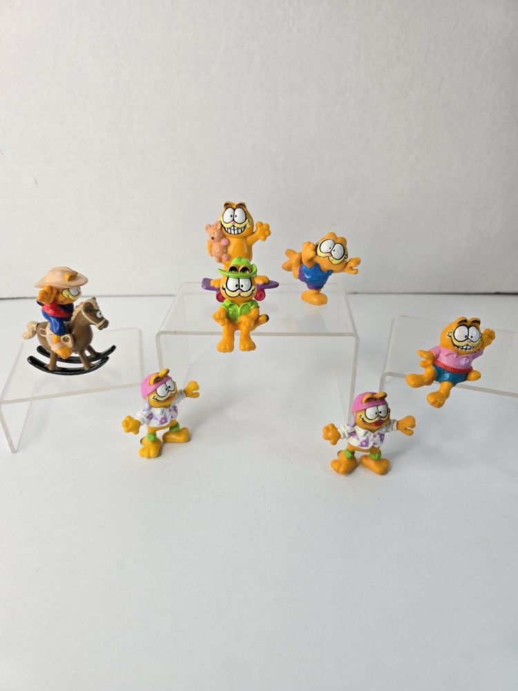 Vintage Lot of Garfield figures 1980's variety of 7 figures