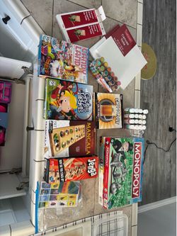 Board Game Bundle – Monopoly, Jenga, Candy Land & More