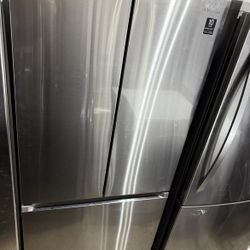 Samsung 33 Wide Refrigerator 27"deep 