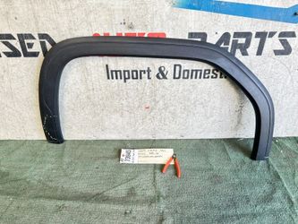2019 - 2023 GMC SIERRA 1500 RIGHT FRONT FLARE FENDER TEXTURE MOLDING OEM AY73945
