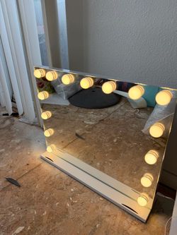 Vanity mirror
