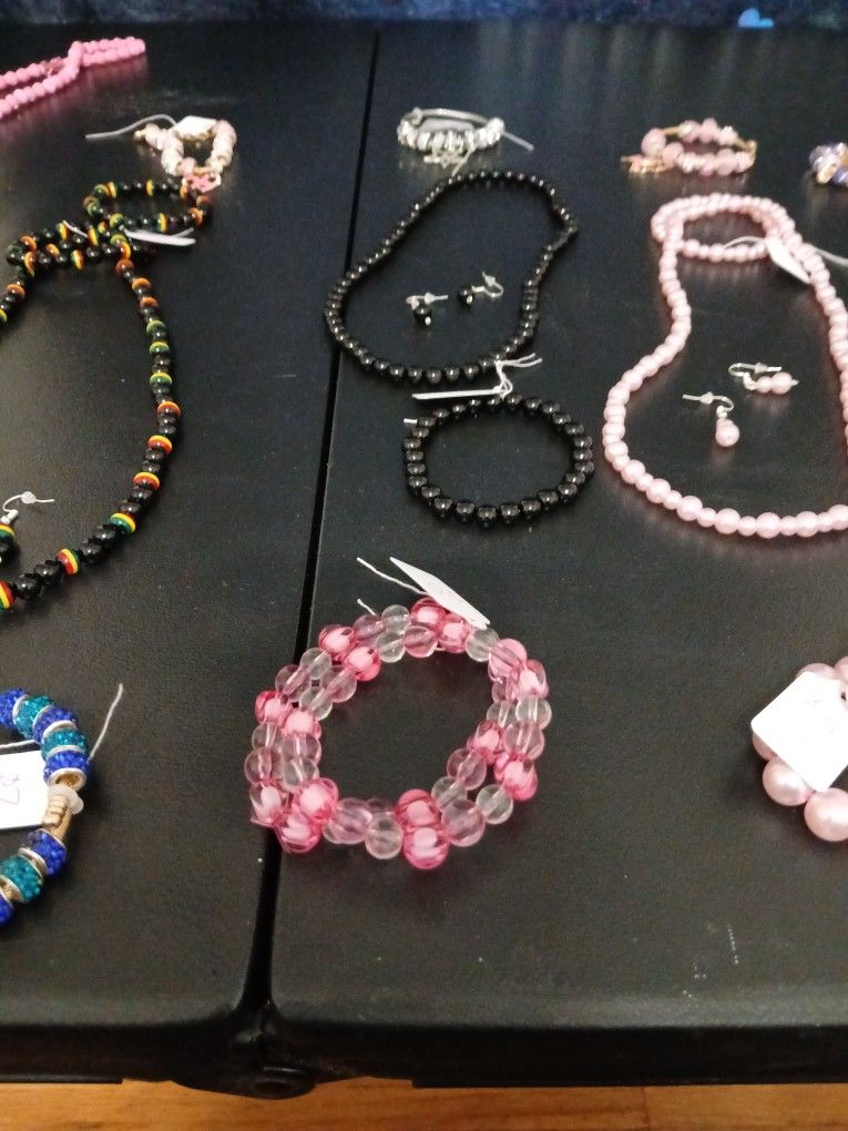 Renae's Jewerly