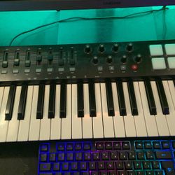 MIDI Keyboard 🎹 