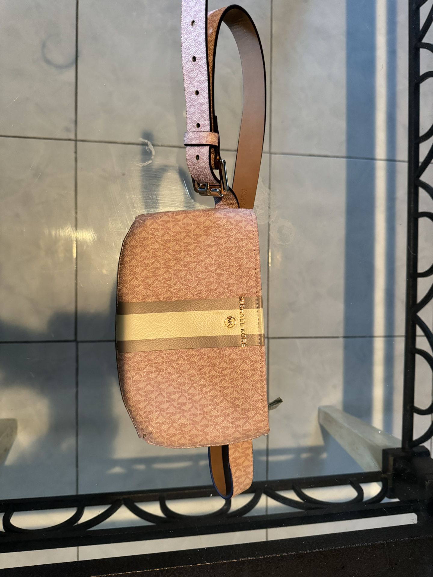 Michael Kors L/XL Belt Bag