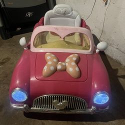 Minnie Mouse car