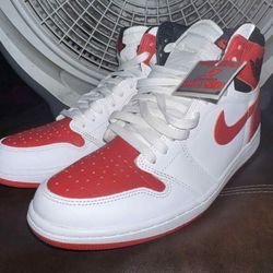 Air Jordan 1 Mid Heritage 