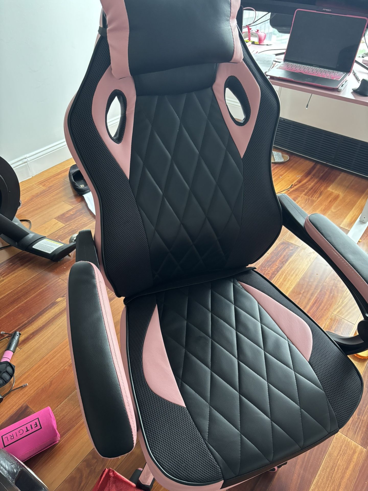 New Pink Gaming Chair