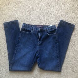 Women’s Blue Gloria Vanderbilt Jeans Size 6