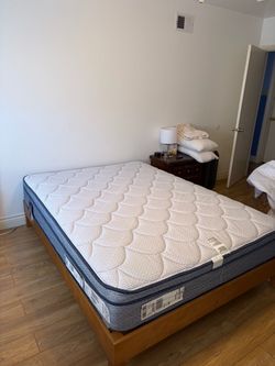 Queen Size Solid Wood Platform Bed + Barely Used Serta Mattress ($600 value)