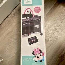 Disney Minnie Mouse Playpen Travel Crib - BRAND NEW
