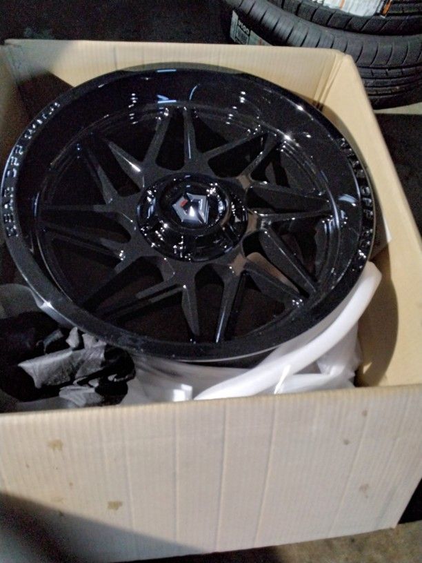 20x10