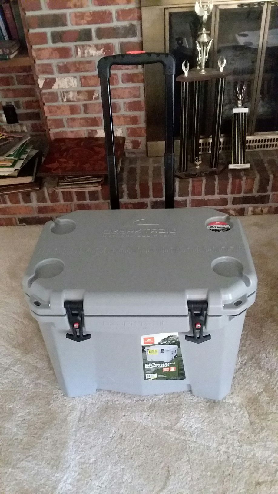BRAND NEW NEVER USED 60 QUART PREMIUM 10 DAY ROLLING COOLER
