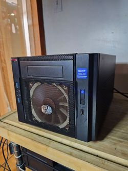 Gaming Mini ITX PC. i7-CPU, 16GB Ram, 1TB HDD, GPU: Radeon Graphics.