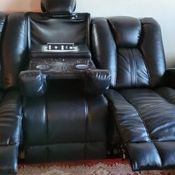 Vega 2 Electric Power  2 Sofa In Black