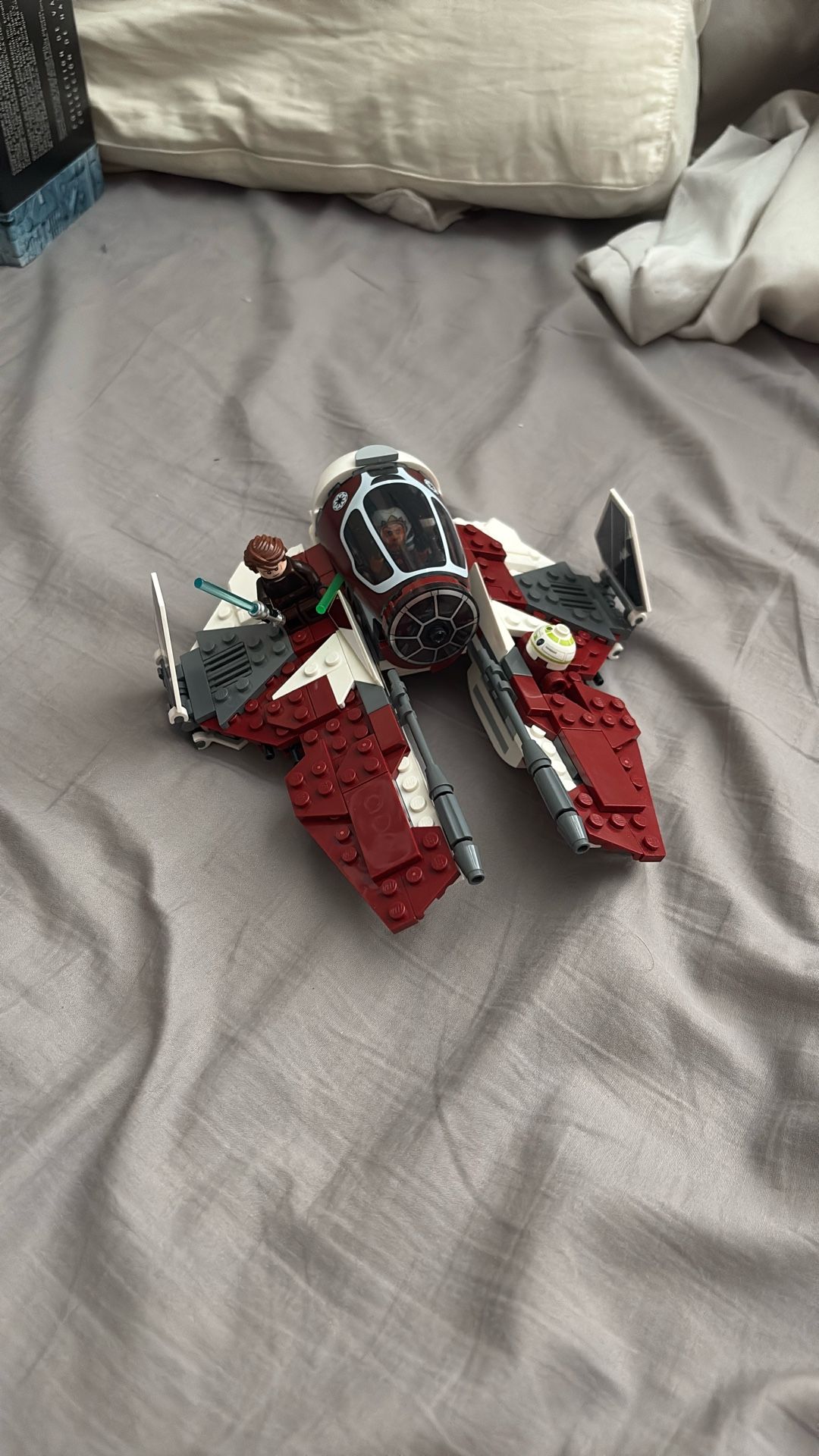 LEGO Star Wars Ashoka’s Star Ship
