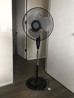 Standing / Pedestal House Fan