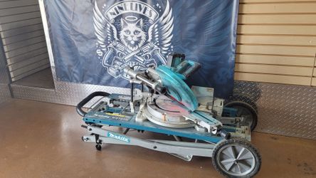 Makita miter saw