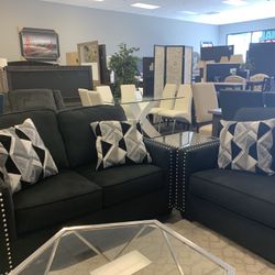 Beautiful Sofa And loveseat. 