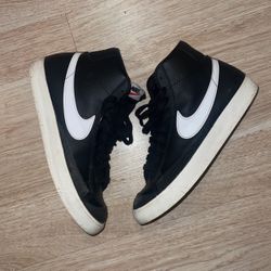 nike mid blazer 77 10.5us