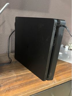 PS4 Slim