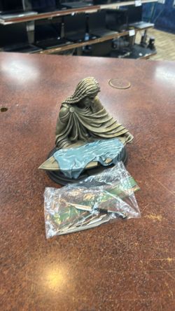 Lord of the Rings The Shard of Narsil w/ sword shards